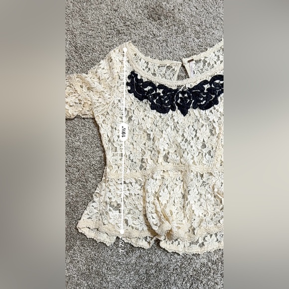 Free People Cream Black Lace Embroidered Peplum Blouse Top Women's Size Medium - Picture 15 of 16